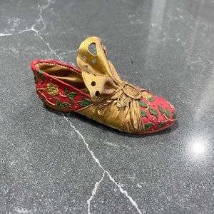 Just the Right Shoe "Aladdin's Delight"